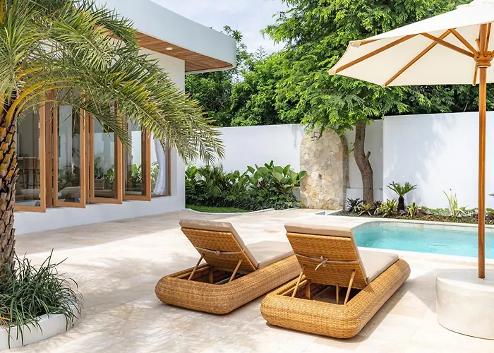 Desaulu - Private Escape With Sunlit Pool In